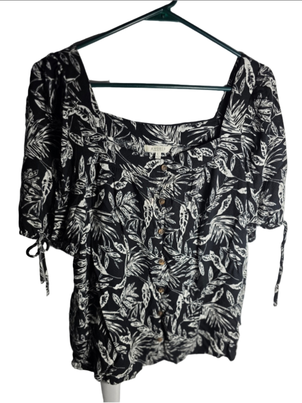 Women's Angels Black & White Tropical Print Blouse Size L Hawaiian boho-chic
